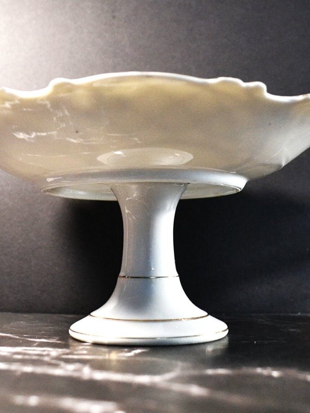 Vintage Lipper & Mann Porcelain Pedestal Dish  Purple Violets Pattern MCM - Picture 4 of 5